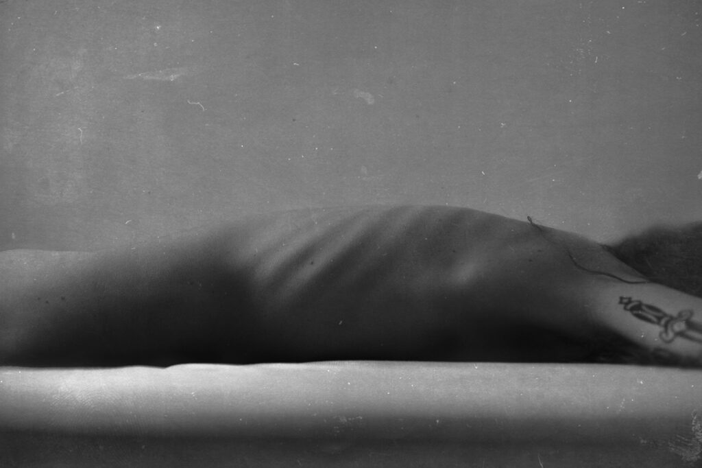 autoretrato black and white